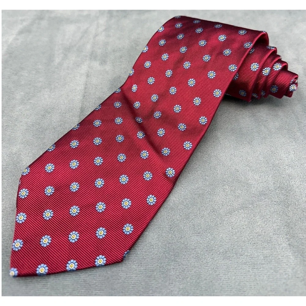 Brooks Brothers Makers Red Floral Silk Tie Made in USA 346 Classic Woven Italy‎